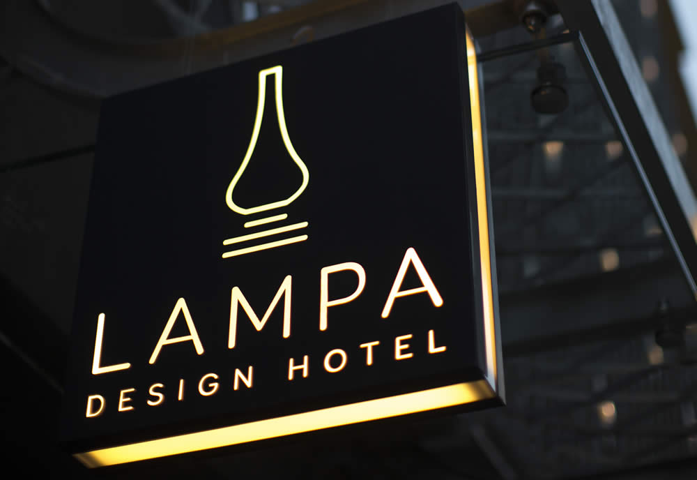 Lampa Design Hotel Logo